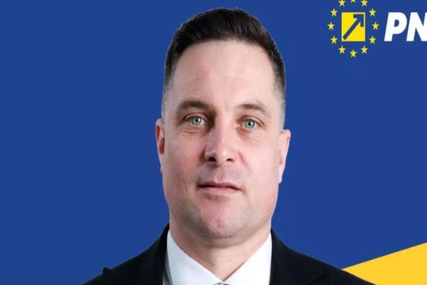 Primar PNL: „Bolojan poate să salveze România dacă își dă demisia”