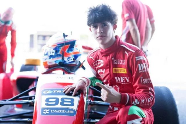 Performanță spectaculoasă pentru un român în Formula 4! 