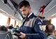 Minor în vârstă de 5 ani, ascuns de mamă sub bancheta unui microbuz pentru a ieşi ilegal din România