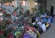 AJUTOARELE LUI MOȘ CRĂCIUN-Daruri de la copii pentru copii