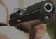 Pistol neletal, descoperit în bagajele unui cetățean din Ucraina