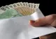 Mită de 800 de euro! Poliţist de frontieră arestat