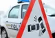 A ajuns cu autoturismul pe plafon, în albia unui pârâu