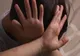 Copil de 7 ani, bătut de tatăl unei colege de clasă! Totul s-a petrecut sub privirile învățătoarei