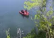 VIDEO | Tragedie în Sarasău! Un bărbat a murit după ce a căzut cu maşina într-un lac
