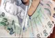 50.000 de lei furaţi dintr-o locuinţă din Maramureş! Suspectele din Sălaj au găsit cheia de acces pe pervaz