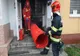 Alertă într-un bloc din Baia Mare! Două persoane au ajuns la spital, în urma unui incendiu (FOTO)