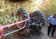 A murit după ce tractorul căzuse peste el