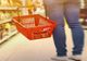 Inflația a scăzut, românii tot nu-și permit mâncarea: peștele, carnea și brânza au devenit alimente de lux